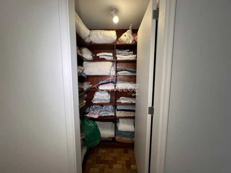 Apartamento à venda com 4 quartos, 300m² - Foto 17