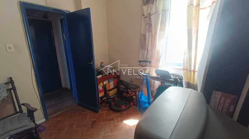 Apartamento à venda com 2 quartos, 75m² - Foto 12