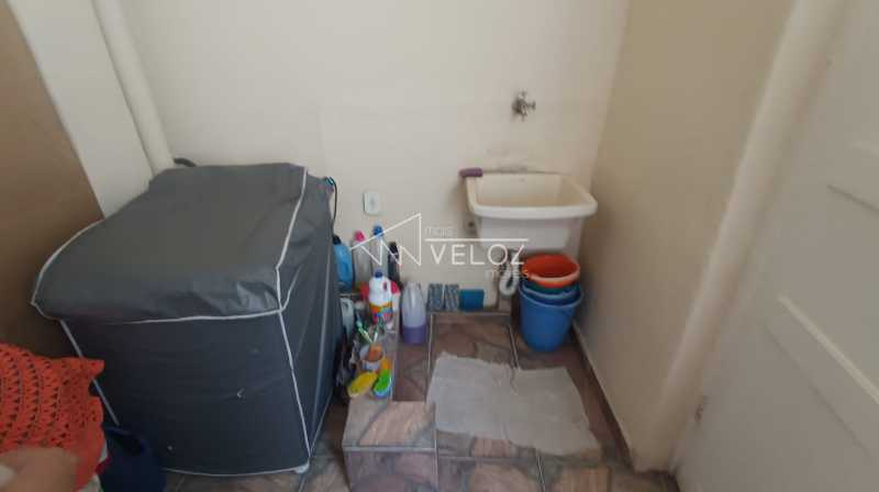 Apartamento à venda com 2 quartos, 75m² - Foto 23