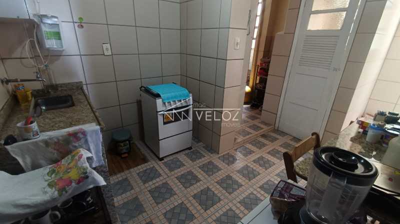 Apartamento à venda com 2 quartos, 75m² - Foto 14