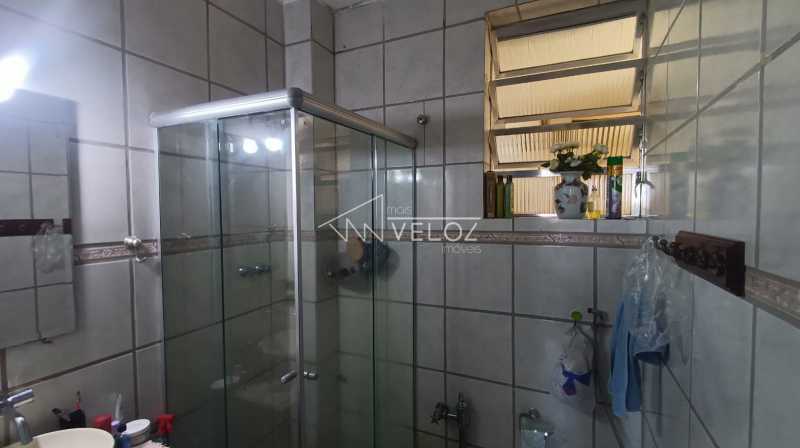 Apartamento à venda com 2 quartos, 75m² - Foto 19