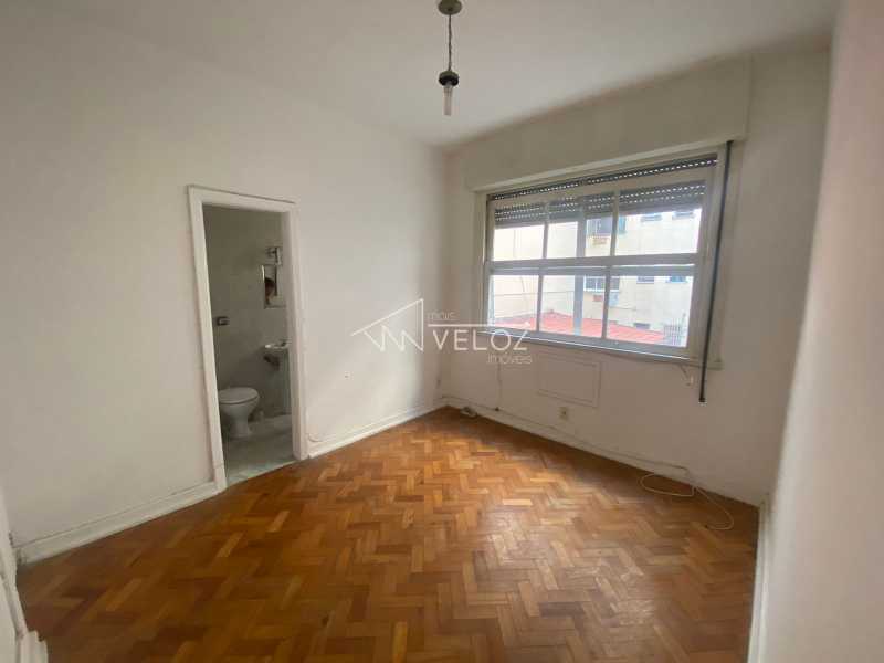 Apartamento à venda com 2 quartos, 60m² - Foto 11