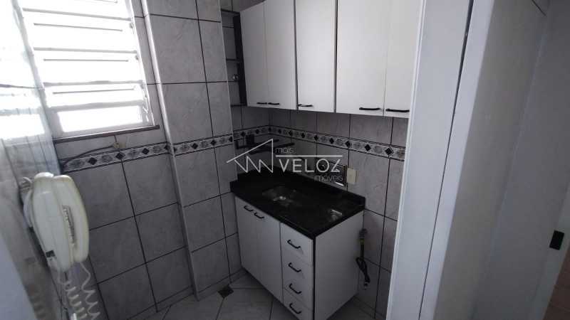 Apartamento à venda com 1 quarto, 32m² - Foto 4