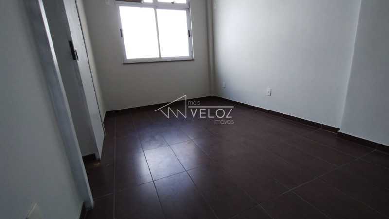 Apartamento à venda com 1 quarto, 32m² - Foto 8