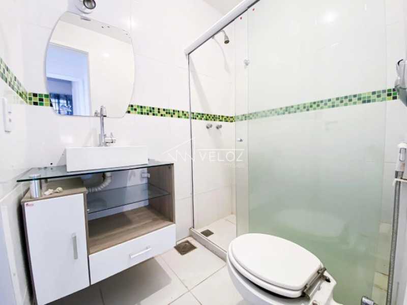 Apartamento à venda com 2 quartos, 64m² - Foto 9