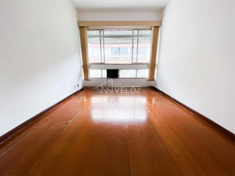 Apartamento à venda com 2 quartos, 64m² - Foto 1