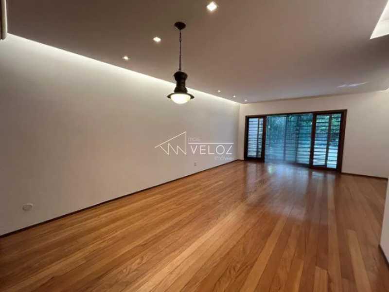 Apartamento à venda com 4 quartos, 178m² - Foto 2