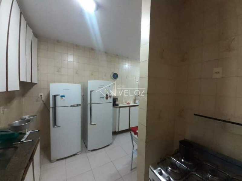 Apartamento à venda com 4 quartos, 250m² - Foto 18