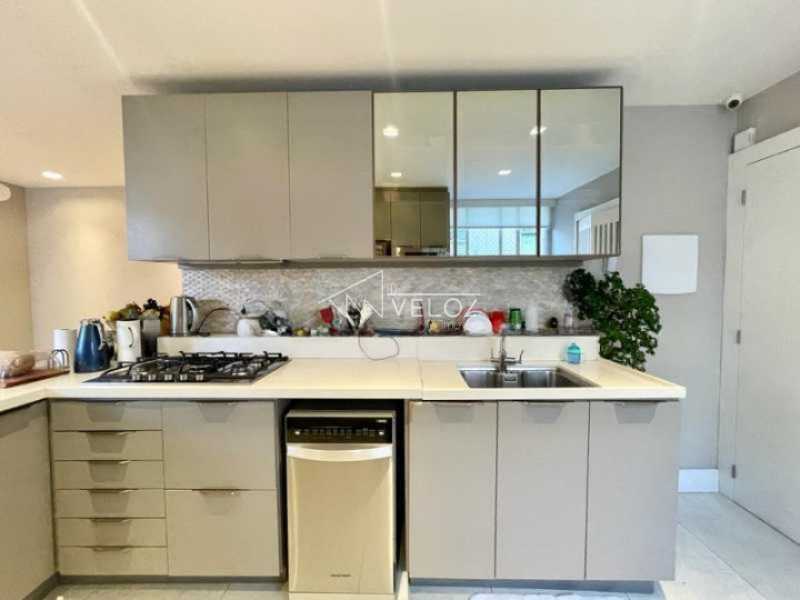 Apartamento à venda com 3 quartos, 95m² - Foto 9