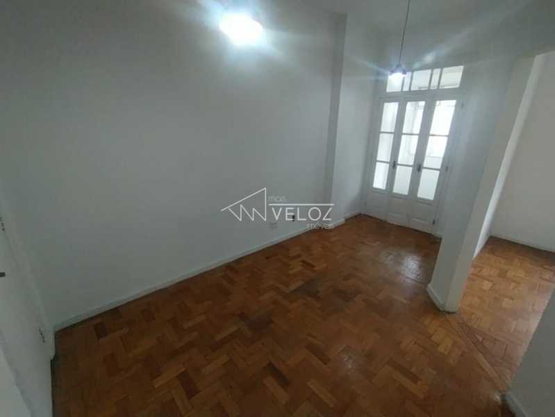 Apartamento à venda com 1 quarto, 35m² - Foto 2