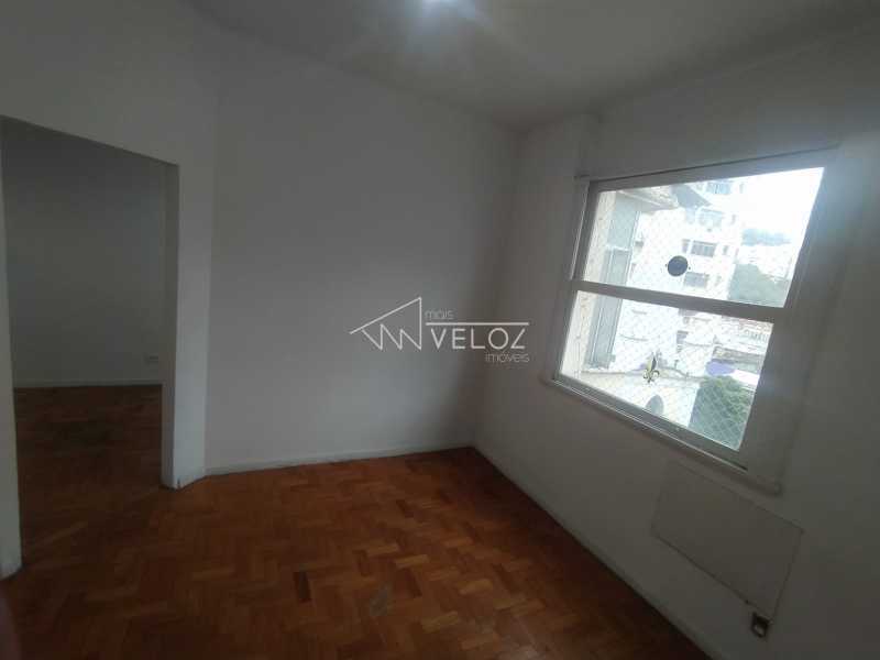 Apartamento à venda com 1 quarto, 35m² - Foto 11