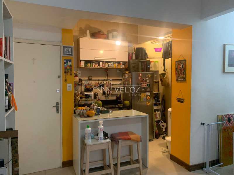 Apartamento à venda com 2 quartos, 61m² - Foto 3