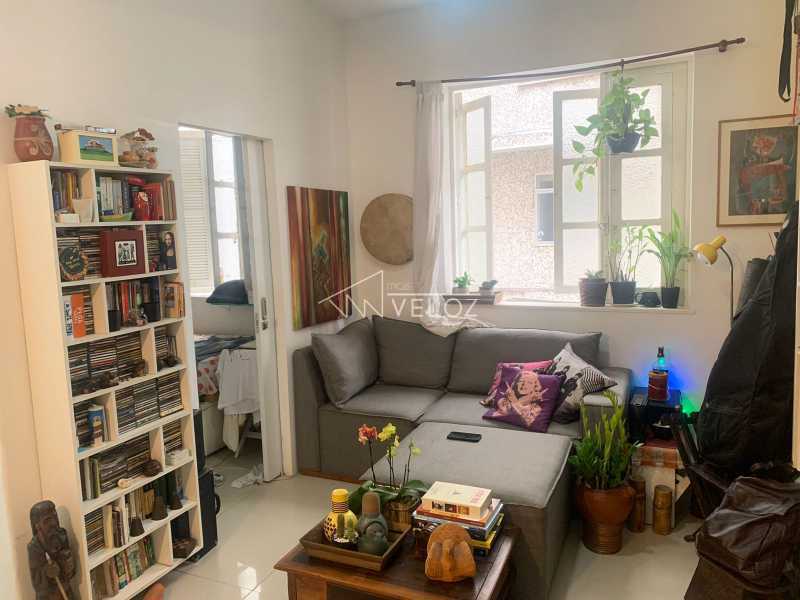 Apartamento à venda com 2 quartos, 61m² - Foto 1