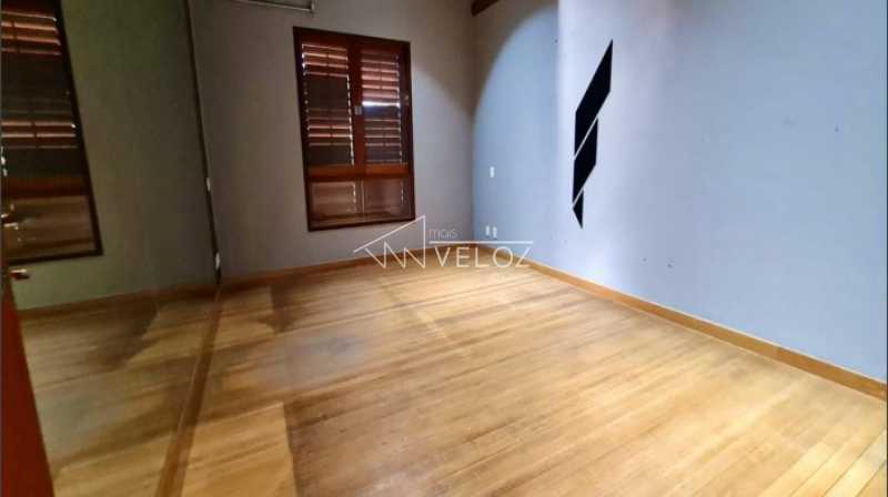 Casa de Condomínio à venda com 4 quartos, 500m² - Foto 28