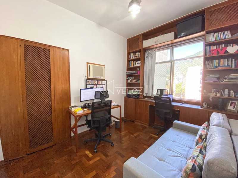 Apartamento à venda com 3 quartos, 158m² - Foto 14