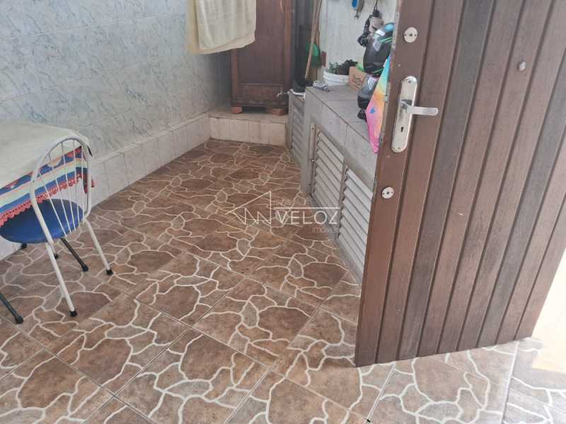 Casa à venda com 3 quartos, 110m² - Foto 18