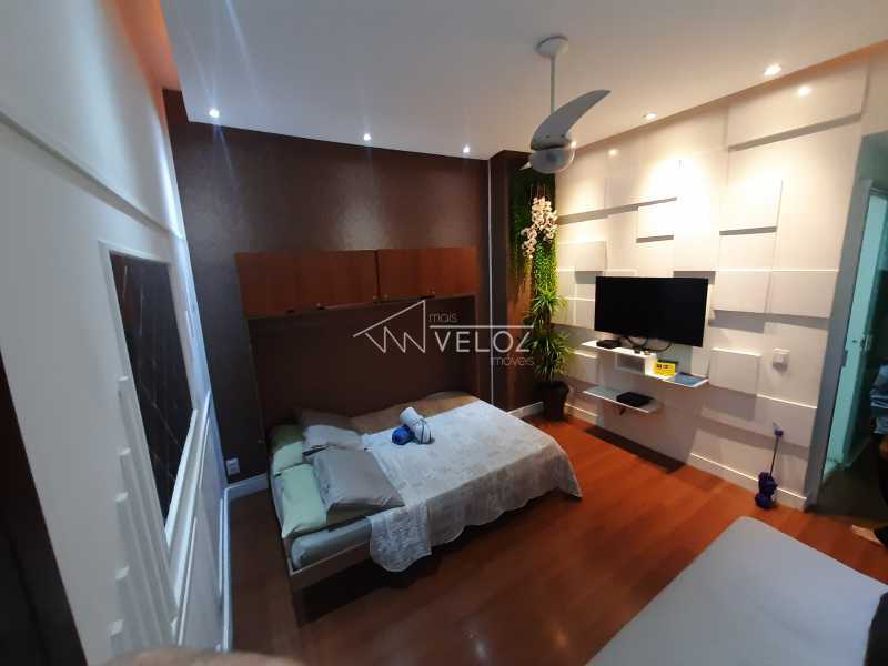 Apartamento à venda com 1 quarto, 44m² - Foto 1