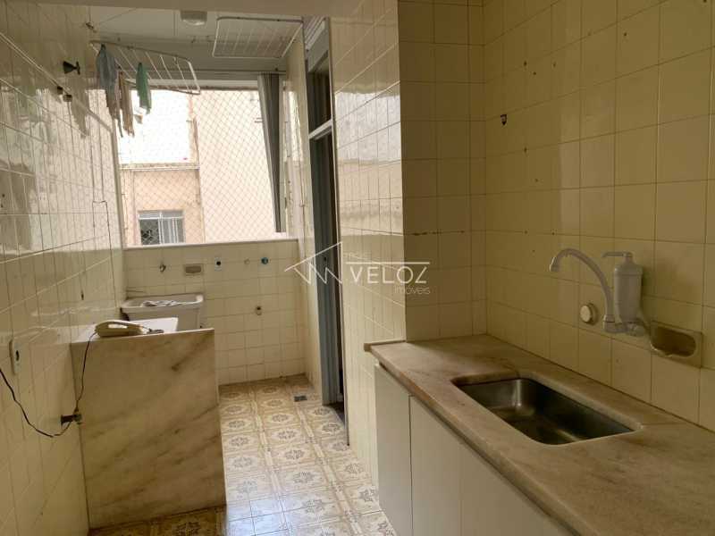 Apartamento à venda com 2 quartos, 66m² - Foto 3