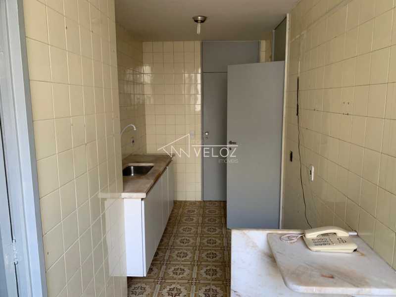 Apartamento à venda com 2 quartos, 66m² - Foto 8