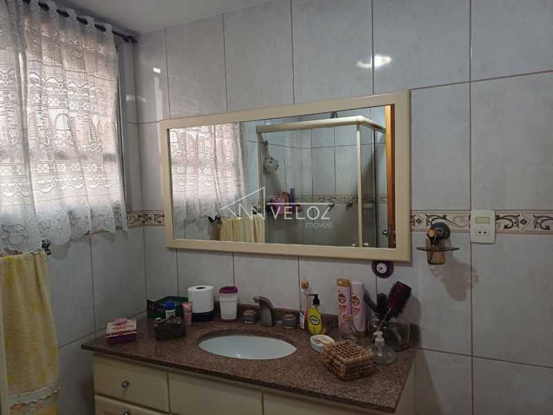 Apartamento à venda com 2 quartos, 104m² - Foto 18