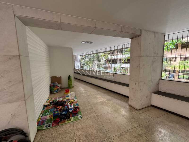 Apartamento à venda com 3 quartos, 136m² - Foto 22