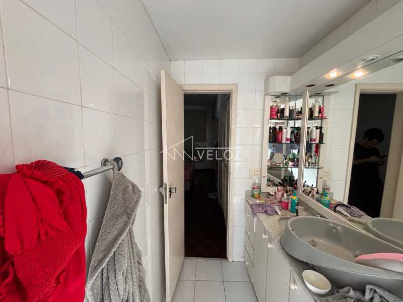 Apartamento à venda com 3 quartos, 136m² - Foto 14