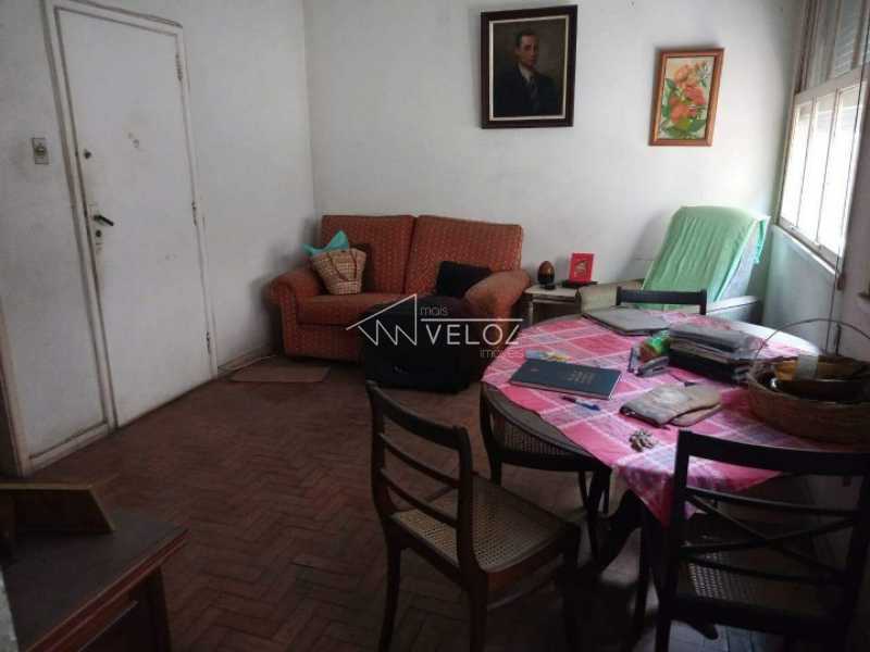 Apartamento à venda com 3 quartos, 87m² - Foto 2