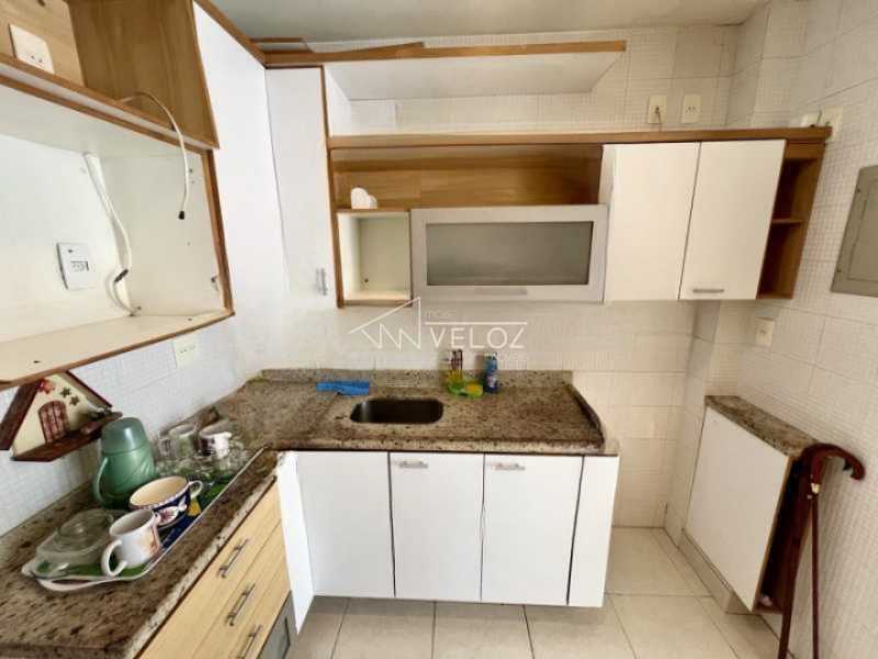 Apartamento à venda com 2 quartos, 70m² - Foto 7