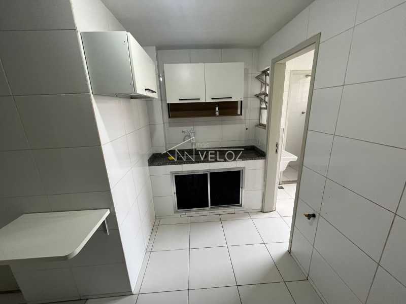 Apartamento à venda com 2 quartos, 75m² - Foto 18