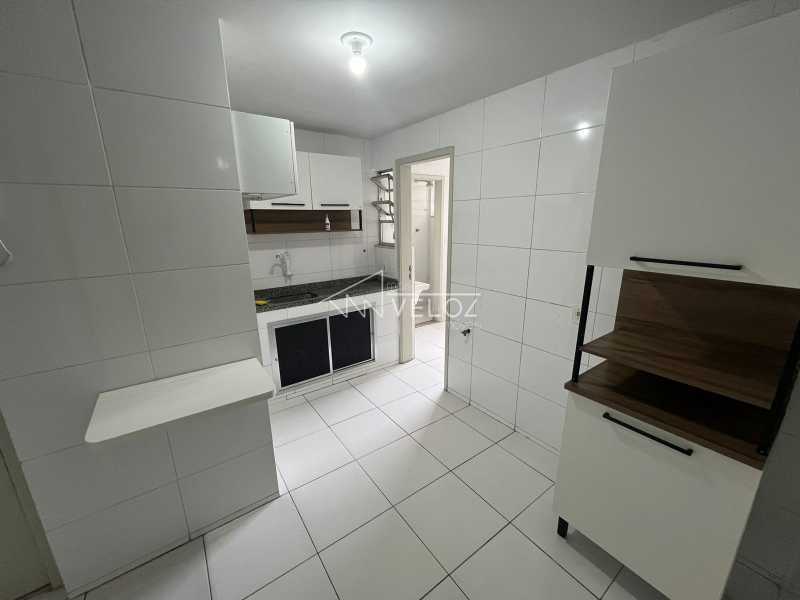 Apartamento à venda com 2 quartos, 75m² - Foto 19