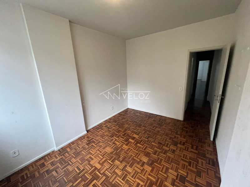 Apartamento à venda com 2 quartos, 75m² - Foto 8