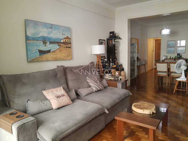 Apartamento à venda com 3 quartos, 130m² - Foto 2