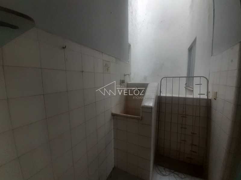 Apartamento à venda com 2 quartos, 70m² - Foto 28