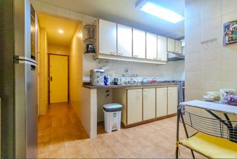 Apartamento à venda com 3 quartos, 137m² - Foto 18