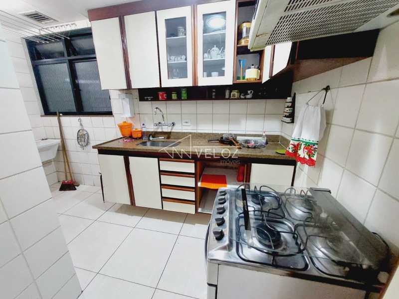 Apartamento à venda com 2 quartos, 93m² - Foto 21