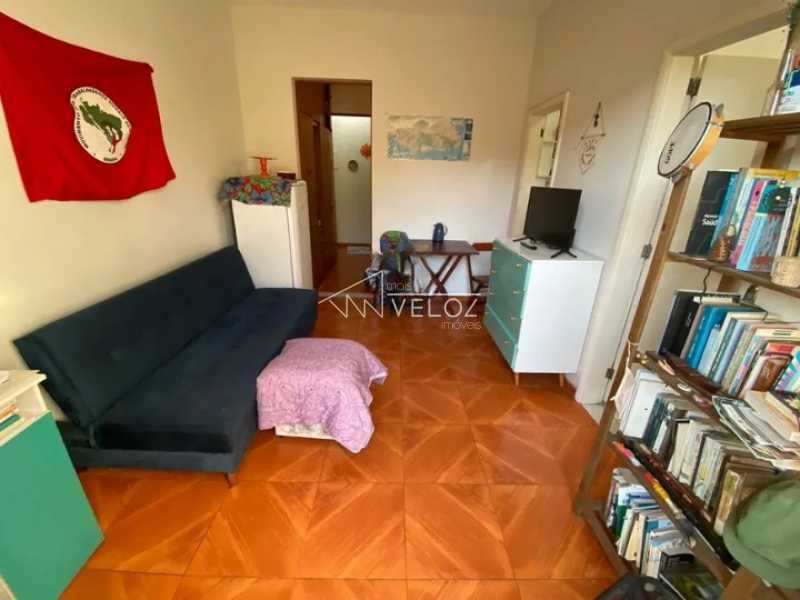 Apartamento à venda com 1 quarto, 30m² - Foto 9