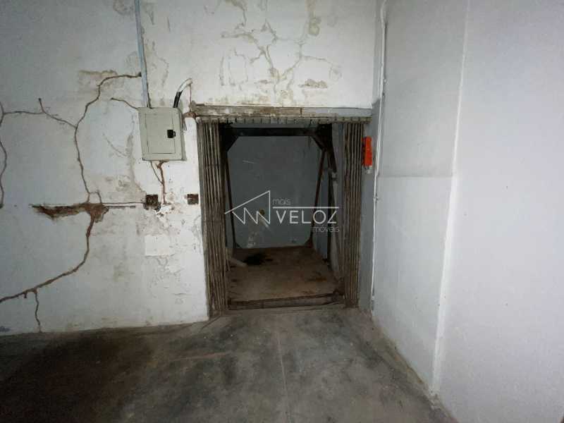 Prédio Inteiro à venda com 2 quartos, 1m² - Foto 20