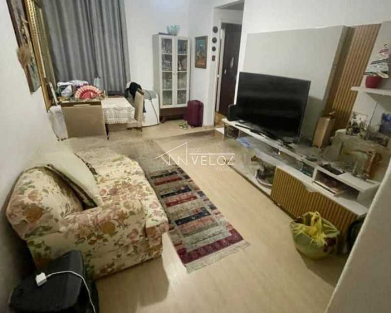 Apartamento à venda com 2 quartos, 70m² - Foto 3