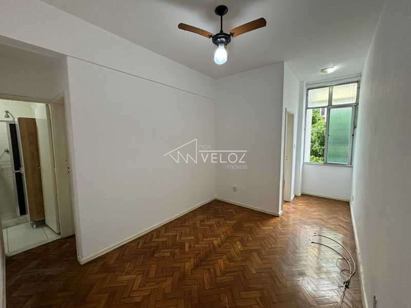 Apartamento à venda com 2 quartos, 56m² - Foto 1