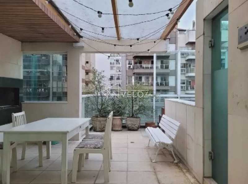 Cobertura à venda com 4 quartos, 216m² - Foto 3