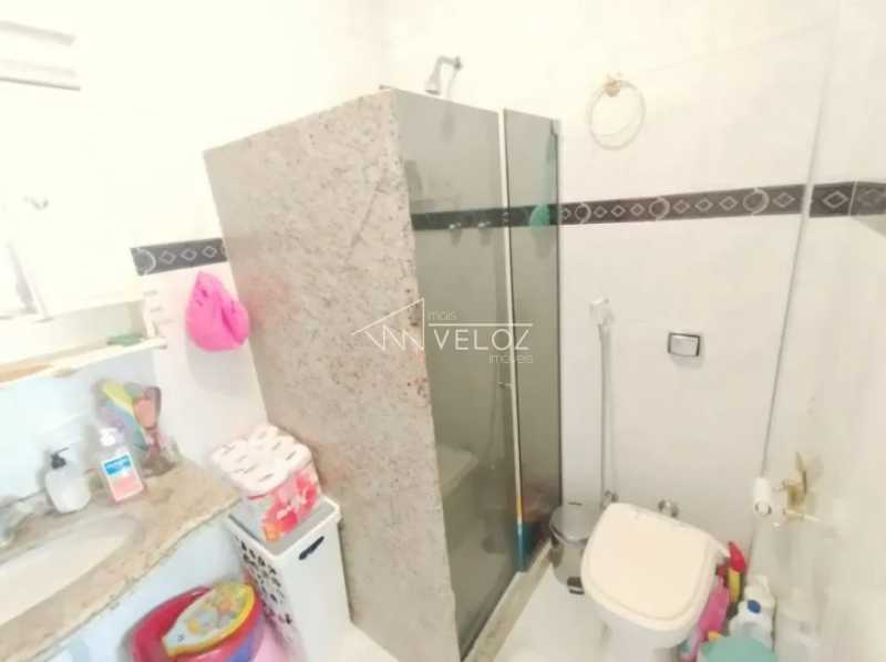 Apartamento à venda com 2 quartos, 75m² - Foto 24