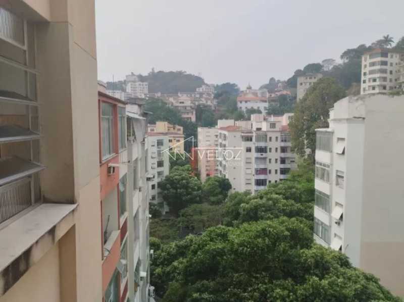 Apartamento à venda com 2 quartos, 75m² - Foto 27