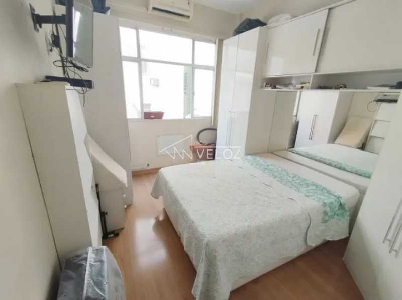 Apartamento à venda com 2 quartos, 75m² - Foto 11