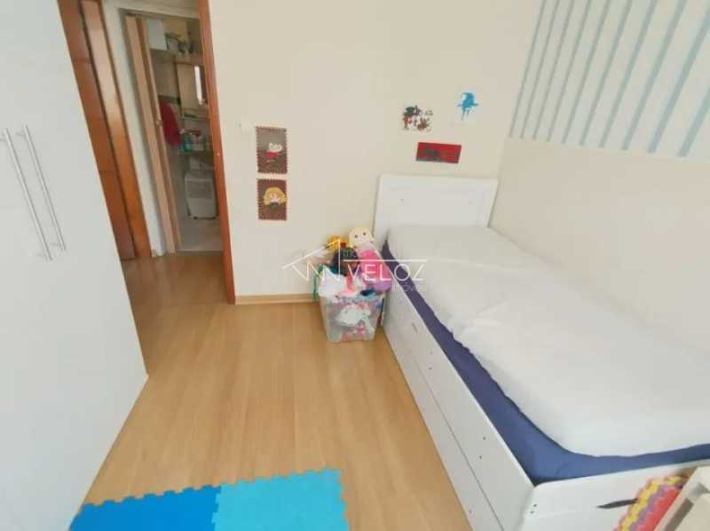 Apartamento à venda com 2 quartos, 75m² - Foto 15