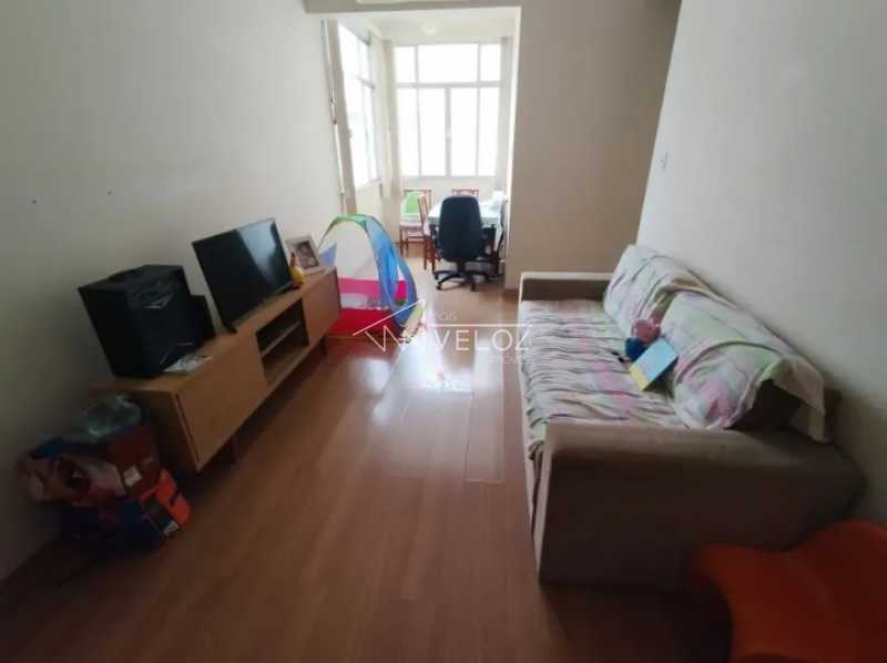 Apartamento à venda com 2 quartos, 75m² - Foto 3