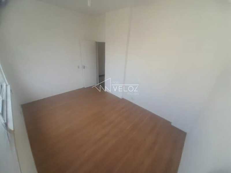 Apartamento à venda com 3 quartos, 110m² - Foto 6