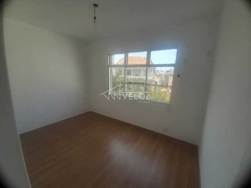 Apartamento à venda com 3 quartos, 110m² - Foto 8