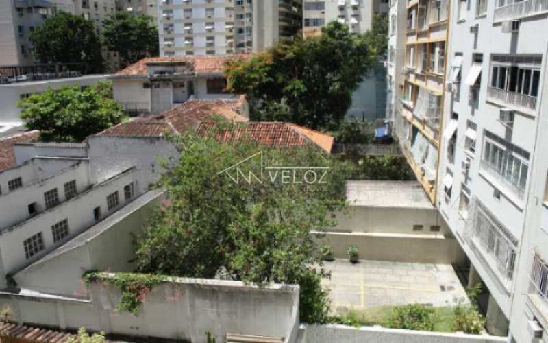 Apartamento à venda com 1 quarto, 47m² - Foto 1