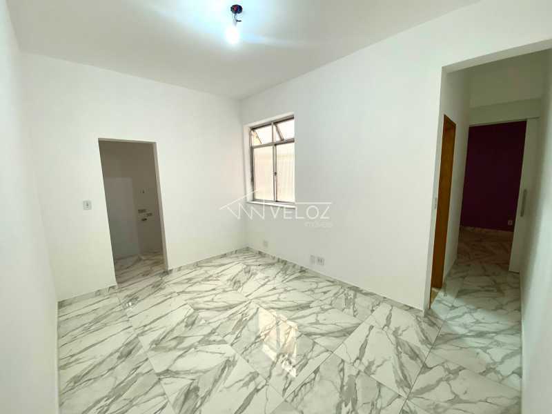 Apartamento à venda com 1 quarto, 37m² - Foto 2