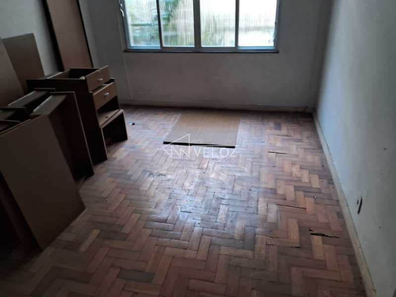 Apartamento à venda com 1 quarto, 88m² - Foto 2